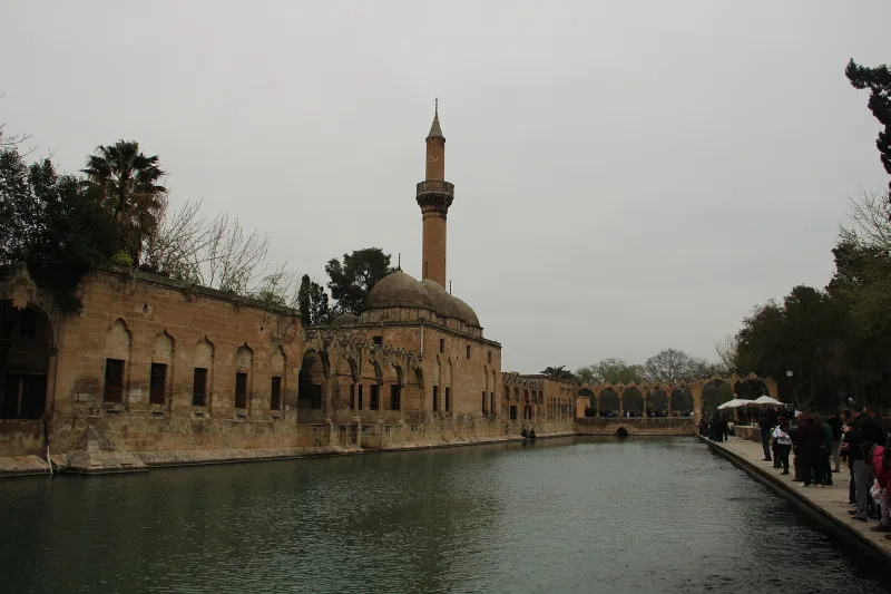 Balykligöl v Şanlıurfa – Abrahamův posvátný rybník