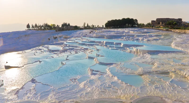 히에라폴리스(Hierapolis)와 파묵칼레 — 유네스코 여행 가이드