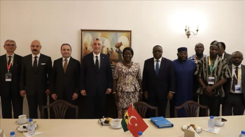 Bolat miniszter a Kereskedelmi Világszervezet 14. miniszteri konferenciájának keretében kétoldalú megbeszéléseket folytatott