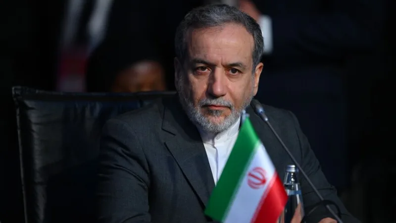 O ministro dos Negócios Estrangeiros do Irão, Erakçi, irá visitar o Paquistão, Omã e a Rússia