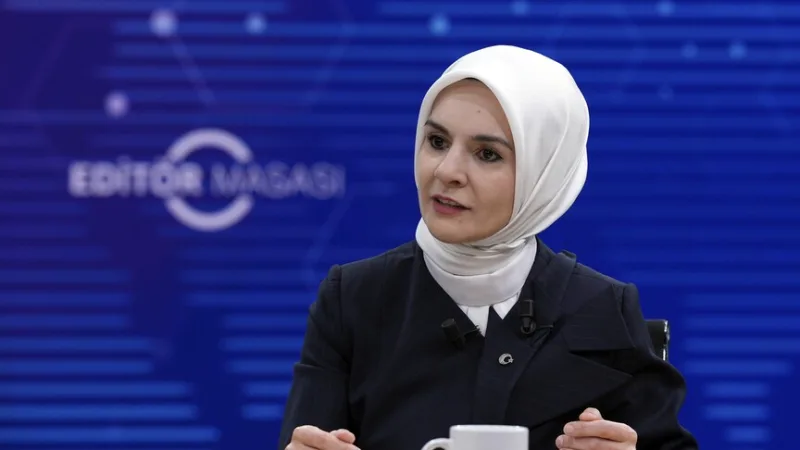 OTSEÜLEKANNE – Perekonna- ja sotsiaalteenuste minister Göktaş on AA toimetuse külaline